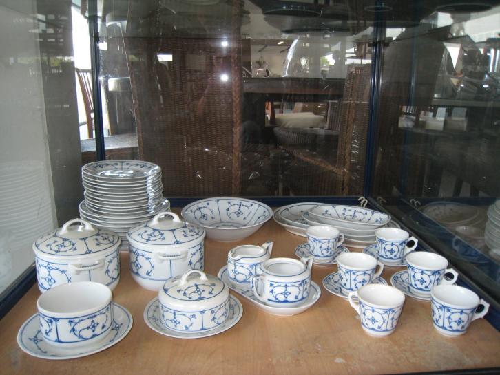 Jager blauw saks serviesdelen (42), Huis en Inrichting, Keuken | Servies, Gebruikt