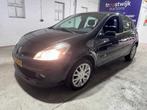 Renault - Clio - 1.2-16V Collection - 89-HXJ-9, Auto's, Renault, Voorwielaandrijving, 535 kg, Gebruikt, 4 cilinders