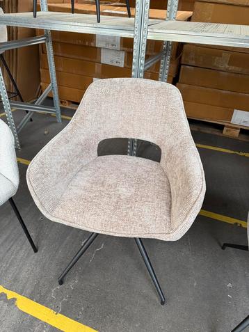 12 x nieuwe draaibare champagne beige eetkamerstoelen beschikbaar voor biedingen
