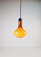 Vintage druppelvormige hanglamp bruin opaal glas chroom '60, N, Vintage, Ophalen of Verzenden, Minder dan 50 cm