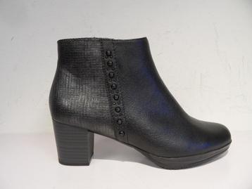 Leuke zwarte laarsjes Marco Tozzi maat 40 beschikbaar voor biedingen