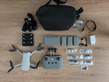 DJI mini 2 Fly More Combo + ND Filters en nekkoord beschikbaar voor biedingen