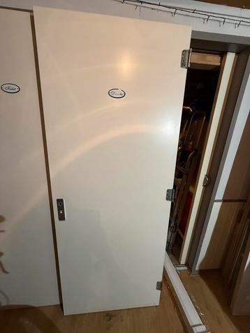 2x Stompe boarddeur volspaan set (83 x 210,5cm) beschikbaar voor biedingen