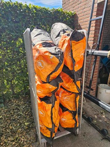 Low & Slow 80 kilo voor 150 euro beschikbaar voor biedingen