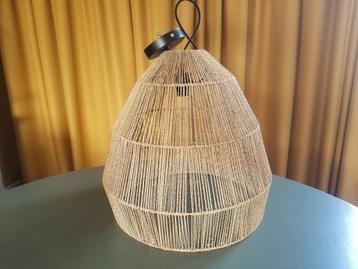 TE KOOP: MOOIE HANGLAMP VAN TOUW. 35 EURO