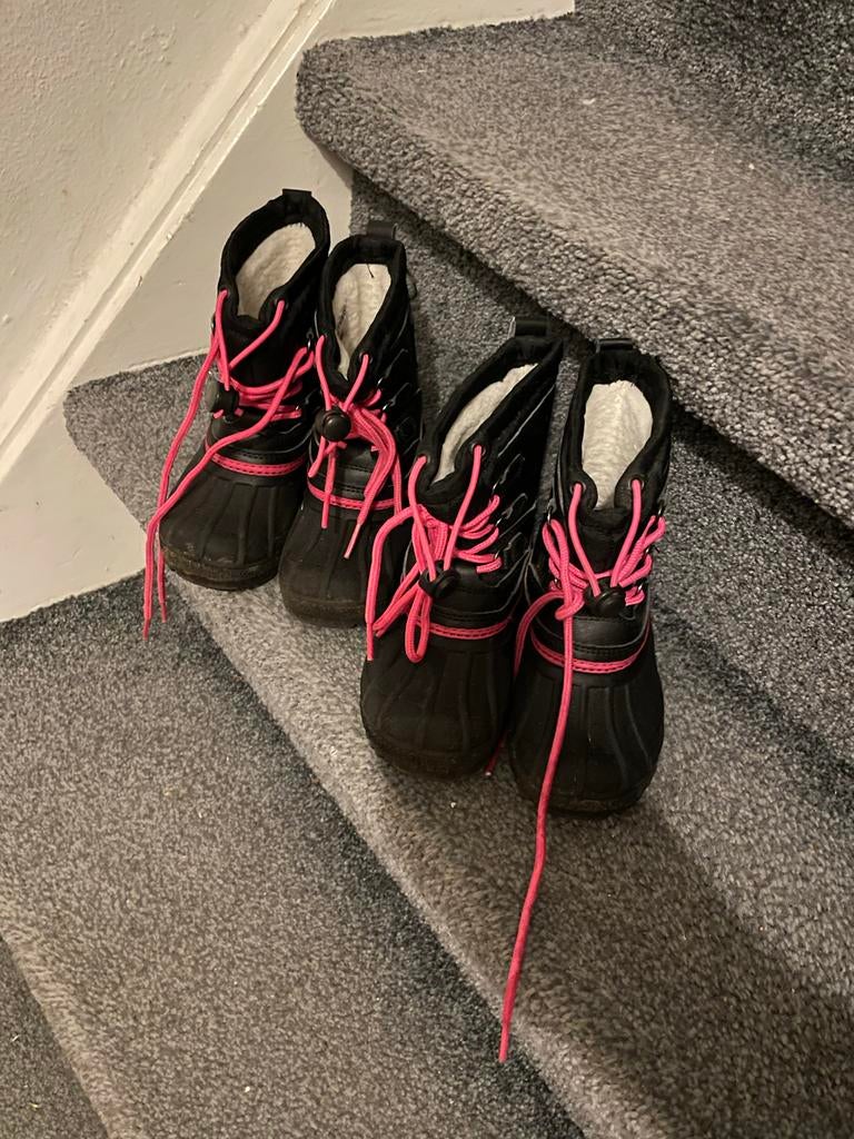 2 Paar Helly Hansen Snowboots Maat 24, Ophalen, Gebruikt, Jongetje of Meisje, Laarsjes