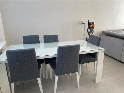 Eetkamerstoel Bergmund (5x), Huis en Inrichting, Complete eetkamers, Zo goed als nieuw, Ophalen