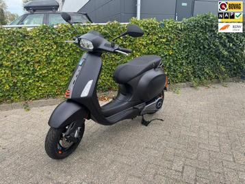 Vespa Bromscooter Sprint S Elettrica nieuw reverse knop beschikbaar voor biedingen