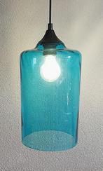 Hemelsblauwe glazen hanglamp, Ophalen of Verzenden, Modern, Minder dan 50 cm, Glas