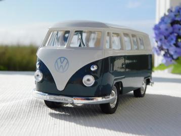 VOLKSWAGEN 1962 CLASSICAL BUS.Welly Modelwagen.Volkswagen! beschikbaar voor biedingen