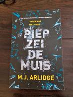 Piep Zei De Muis - M.J. Arlidge, Ophalen of Verzenden, Zo goed als nieuw, M.J. Arlidge, Tv-bewerking