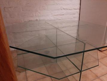 Gratis af te halen.glazen achthoekige salontafel 100 bij 100