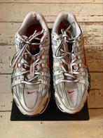 Nike P-6000 sneakers/gympen rood, zilver, wit, Nike, Grijs, Zo goed als nieuw, Sneakers of Gympen