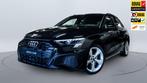 Audi A3 Sportback 45 TFSI e S edition Competition 245PK|NAP|, Gebruikt, 4 cilinders, Leder en Stof, Zwart