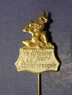 De Efteling 15 Jaar Kindervreugde Wit Speldje, Verzamelen, Efteling, Verzenden, Gebruikt, Button of Speldje