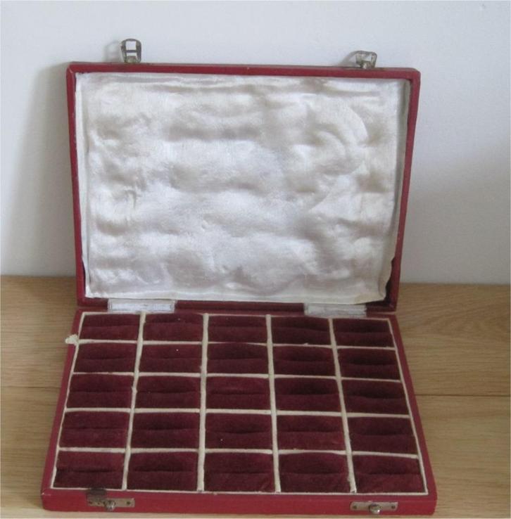 Antieke display doos voor ringen, Antiek en Kunst, Curiosa en Brocante, Ophalen of Verzenden
