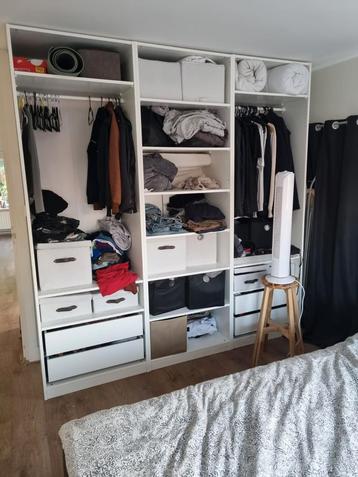 Ikea Pax kasten zonder deuren. Zelf demonteren en vervoeren!