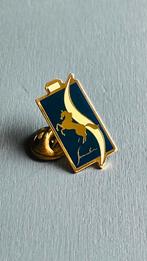 Parfum pin, Verzamelen, Speldjes, Pins en Buttons, Ophalen of Verzenden, Zo goed als nieuw