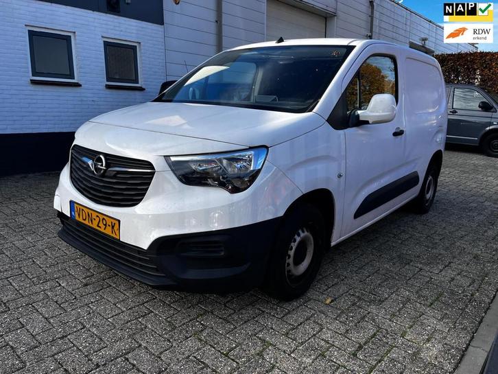 Opel Combo 1.6D L1H1 Edition Airco Navi Schuifd Motor defect, Auto's, Bestelauto's, Bedrijf, Te koop, ABS, Airbags, Airconditioning