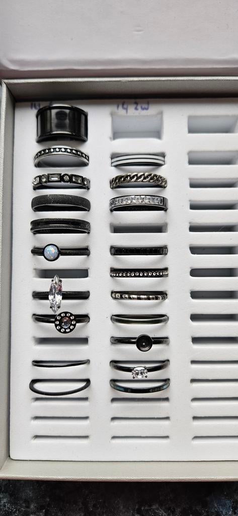 Complete set ixxxi ringen, Ophalen of Verzenden, Zo goed als nieuw, Zilver, Dame