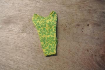Barbie Kleertjes/ nr 250 beschikbaar voor biedingen