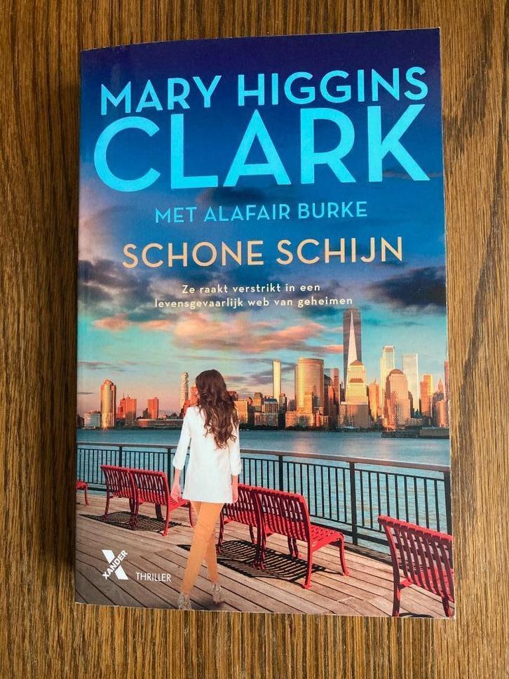 2 boeken van Mary Higgins Clark, Boeken, Thrillers, Ophalen of Verzenden