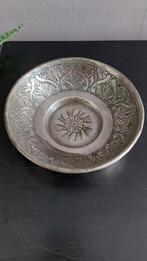 Kleine metalen schaal bloemmotief India, Ophalen of Verzenden, Zilver