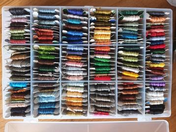 146 x DMC borduurgaren beschikbaar voor biedingen