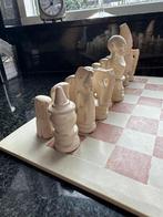 t.k.a.: compleet schaakbord. komt uit dubai, Hobby en Vrije tijd, Gezelschapsspellen | Bordspellen, Nieuw, Een of twee spelers