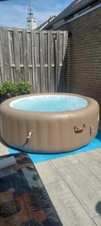 Tk 4 pers jacuzzi zgn, Tuin en Terras, Bubbelbaden en Hottubs, Ophalen of Verzenden, Zo goed als nieuw