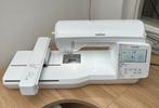 Brother Innov-is NV880E met accessoires en Emrilliance, Ophalen, Zo goed als nieuw, Naaimachine, Brother