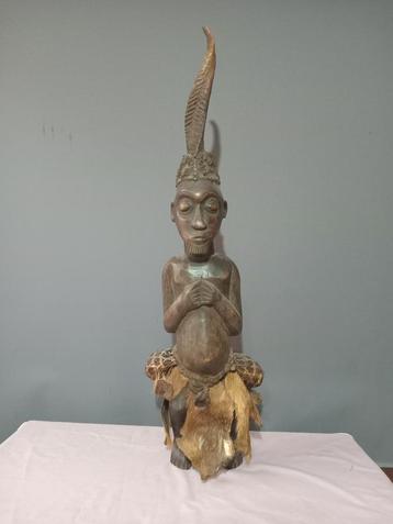 Afrikaans Magisch Beeld Yoruba Stam Afrika voorouderbeeld beschikbaar voor biedingen