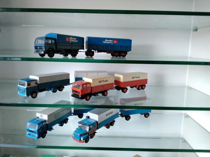 Motorwagen met aanhanger, Hobby en Vrije tijd, Modelauto's | 1:50, Zo goed als nieuw, Bus of Vrachtwagen, Tekno, Ophalen of Verzenden