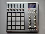 AKAI MPD24 MIDI Controller, Ophalen of Verzenden, Gebruikt