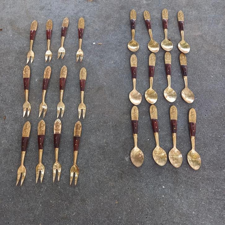 Vintage Siam bestekset – 12 lepels & 12 vorkjes (Boeddha), Antiek en Kunst, Antiek | Koper en Brons, Ophalen of Verzenden
