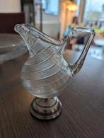 Antiek Fries draadglas kannetje op zilverkleurige voet, Antiek en Kunst, Antiek | Goud en Zilver, Ophalen of Verzenden, Zilver