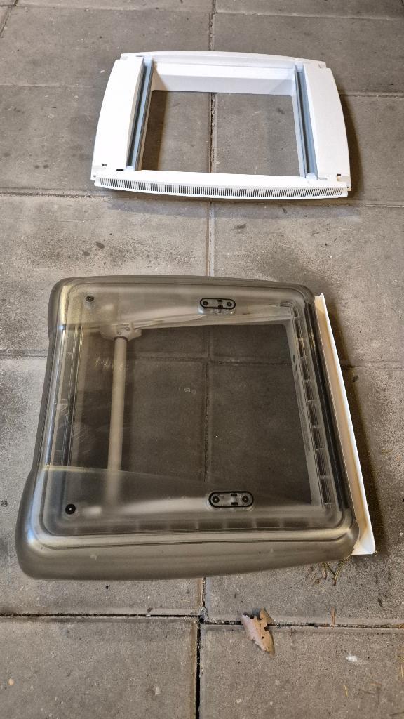 MPK Dakluik 40x40 caravan, camper of boot., Caravans en Kamperen, Caravan accessoires, Zo goed als nieuw, Ophalen of Verzenden