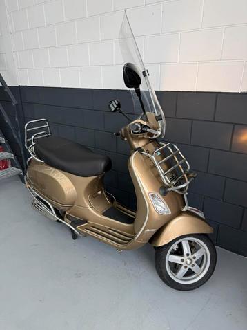 Vespa LX Touring 2011 4Takt Snorscooter Opknapper beschikbaar voor biedingen