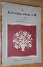 BENGTSSON-Cross-Stitch Embroidery KorsstingsarbejerII -90510, Ophalen of Verzenden, Gelezen, Borduren en Naaien