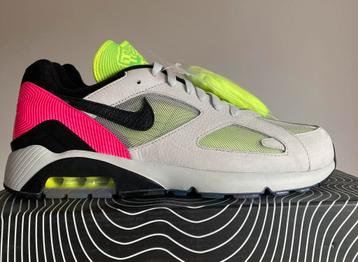 NIKE AIR MAX 180 BERLIN / FREEDOM MAAT 39  - JORDAN TRAVIS beschikbaar voor biedingen