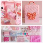 Vintage Barbie hemelbed slaapkamer badkamer koffer 1998, Ophalen of Verzenden, Gebruikt