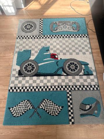 Kinderkamer Tapijt - Raceauto Design beschikbaar voor biedingen