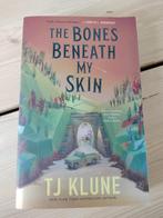 T.J. Klune The Bones beneath my skin, Verzenden, Zo goed als nieuw, T.J. Klune
