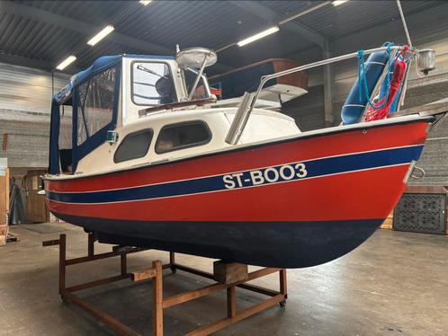 Zweedse tourboot/visboot, Watersport en Boten, Motorboten en Motorjachten, Zo goed als nieuw, Polyester, Tot 6 meter, Diesel, Binnenboordmotor