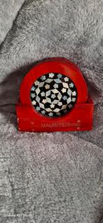 Onderzetters uit mauritius met parelmoer, Ophalen of Verzenden