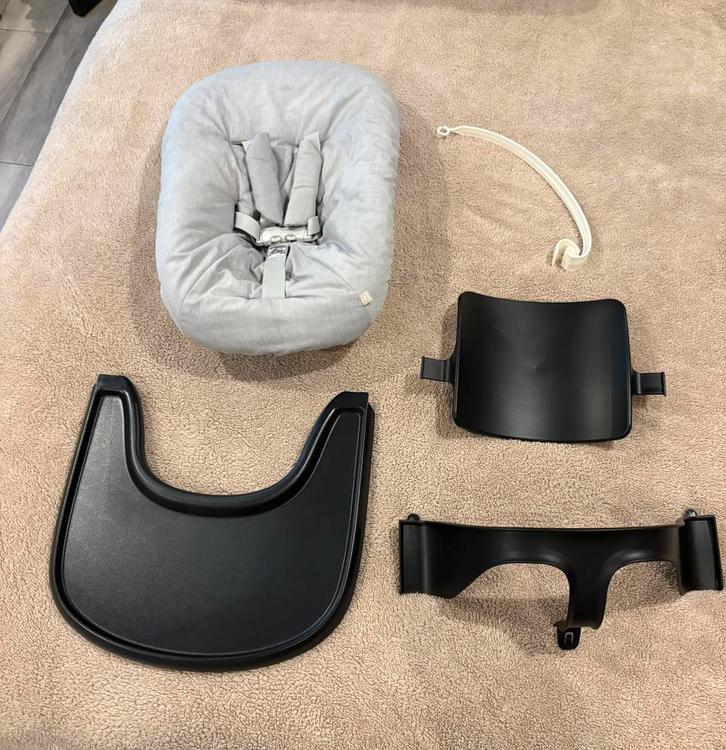 Compleet pakket voor je stokke tripp trapp stoel, Kinderen en Baby's, Kinderstoelen, Zo goed als nieuw, Meegroeistoel, Ophalen of Verzenden