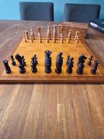 Antieke Schaakset met opvouwbaar bord, Hobby en Vrije tijd, Gezelschapsspellen | Bordspellen, Een of twee spelers, Ophalen of Verzenden