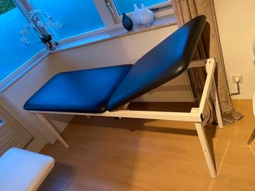 Onderzoekbank, massagebank beschikbaar voor biedingen