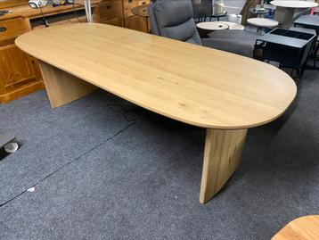 Tafel deens ovaal blank eiken 250x100 beschikbaar voor biedingen