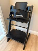 Tripp trapp Stokke zwart kinderstoel, Kinderen en Baby's, Kinderstoelen, Ophalen, Zo goed als nieuw, Meegroeistoel